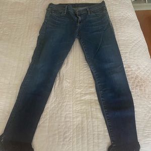 Skinny jeans with fringes